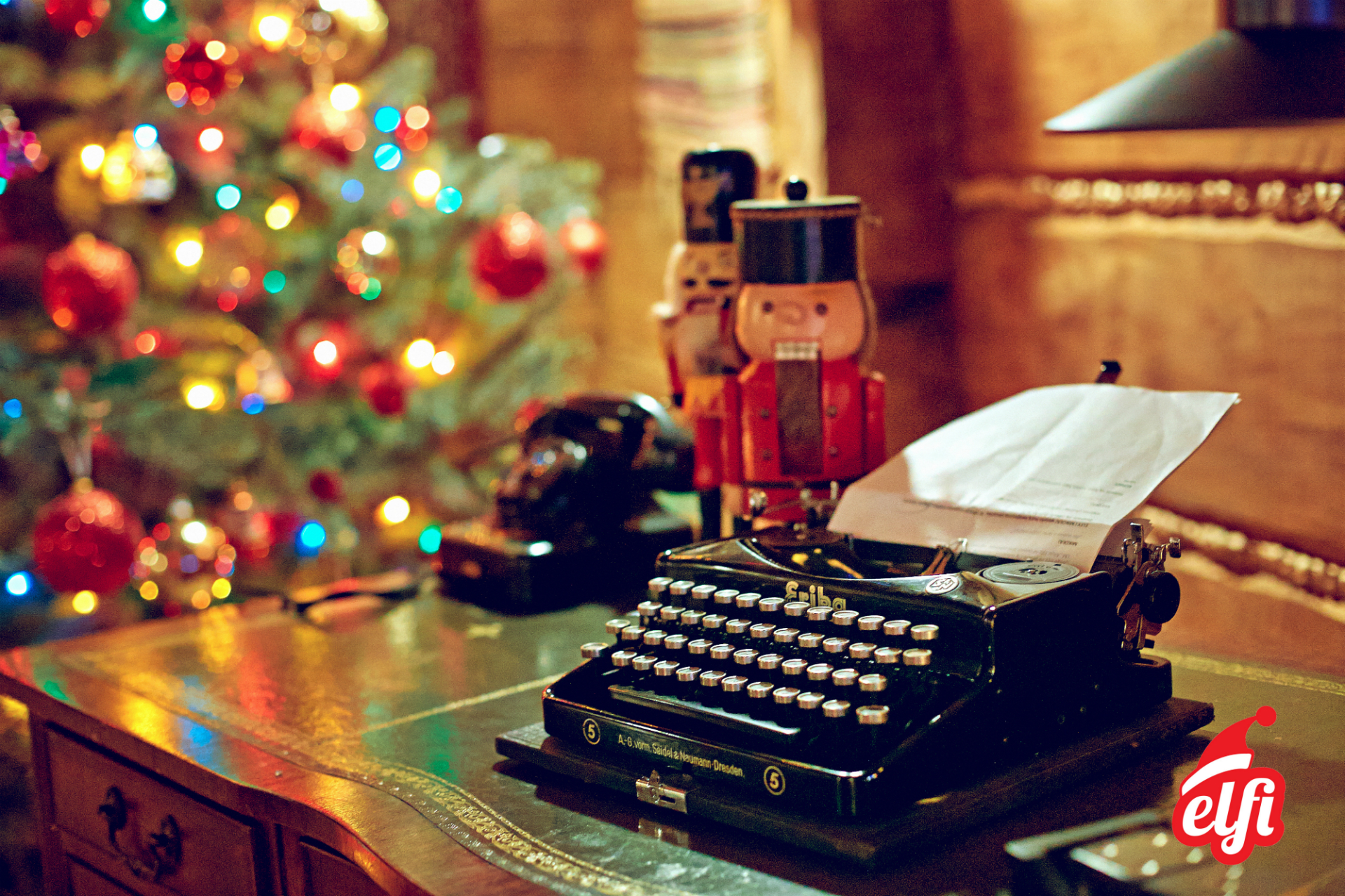 Christmas greetings email - Elfisanta.uk